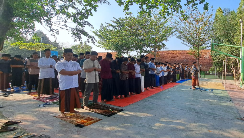 SMPN 1 Tambakrejo Memperingati Maulid Nabi Muhammad SAW 1446 H SMPN 1 Tambakrejo Memperingati Maulid Nabi Muhammad SAW 1446 H